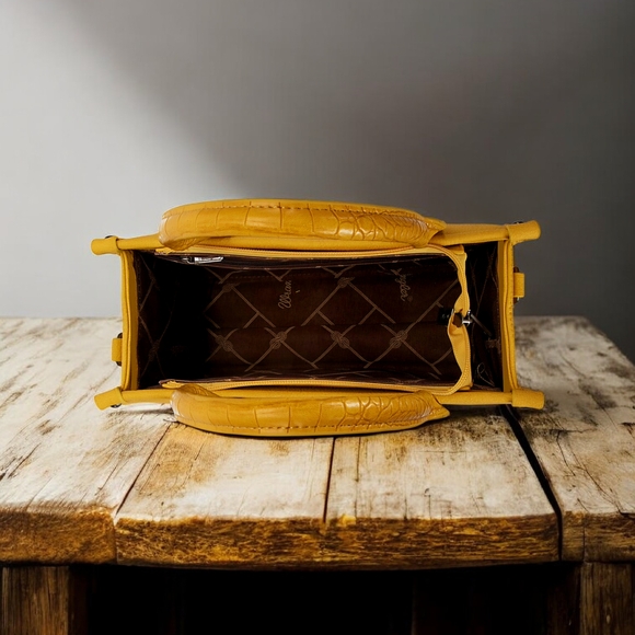 NEW Wrangler Croc Print Concealed Carry Tote Crossbody Mustard 11"x9"x3.5" NWT - Picture 4 of 5